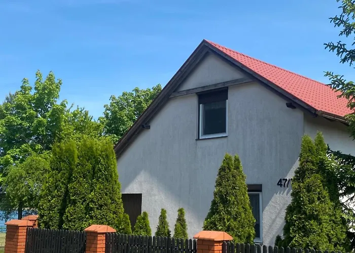 Dom Z Kominkiem Nad Jeziorem W Przybrodzinie