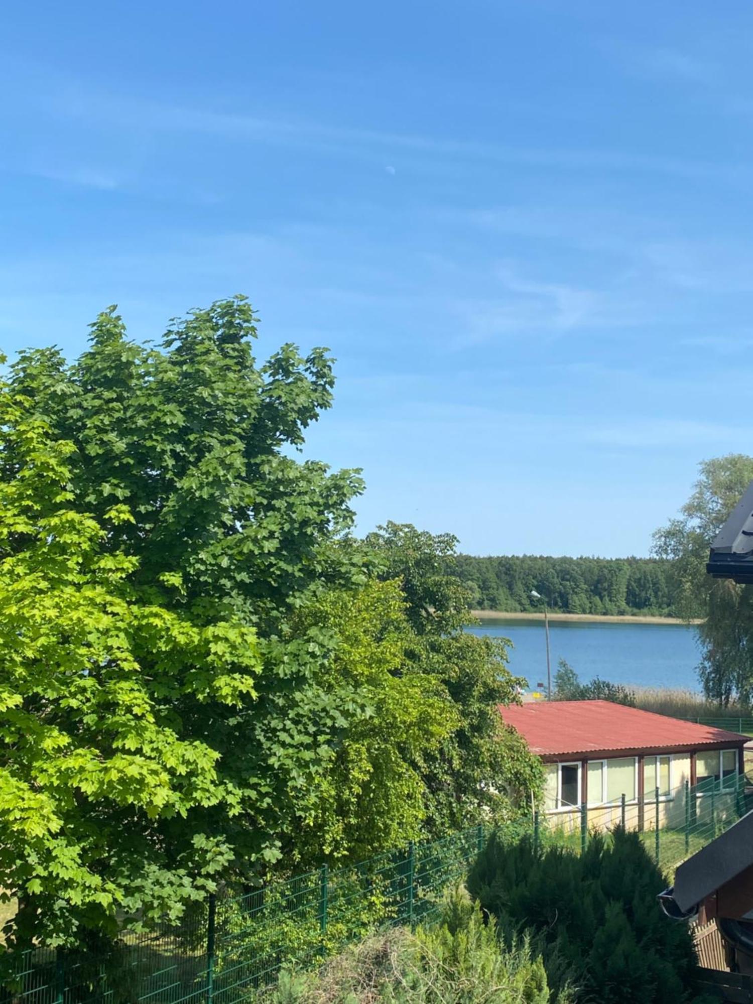 Dom Z Kominkiem Nad Jeziorem W Przybrodzinie Powidz (Slupca)